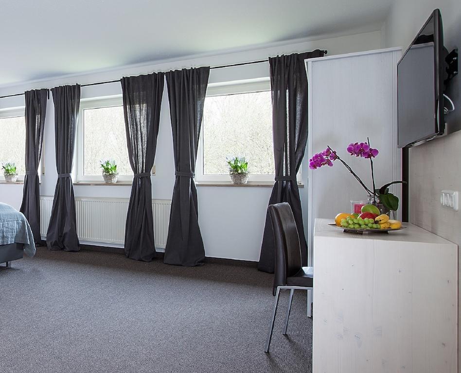 Alpengluehen Smart Hotel オルヒング 部屋 写真